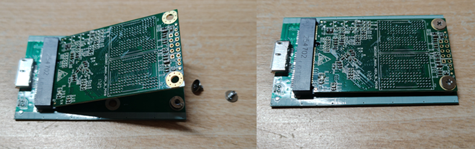 変換アダプターにSSDを取り付けた状態
